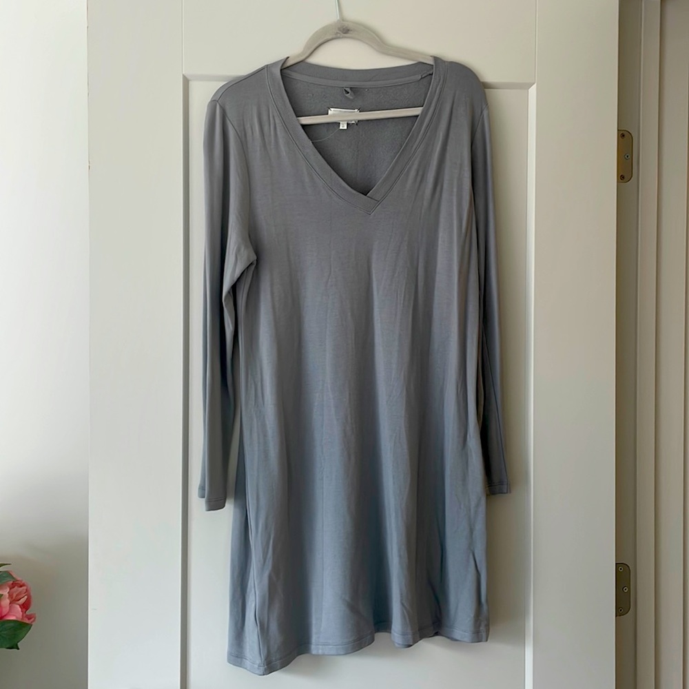 Lou & Grey long sleeve dress